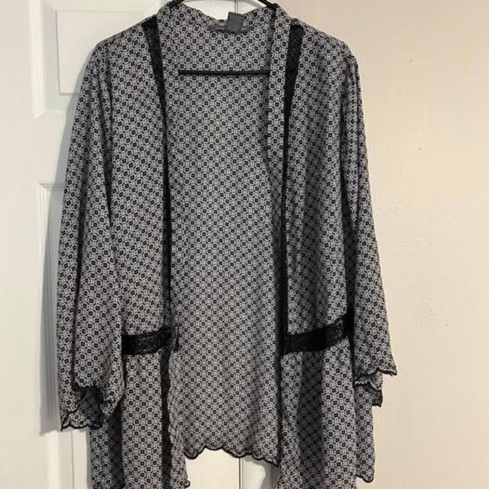 Kate & Mallory Women’s 3X Black White Geometric Open Front Cardigan Bell Sleeve